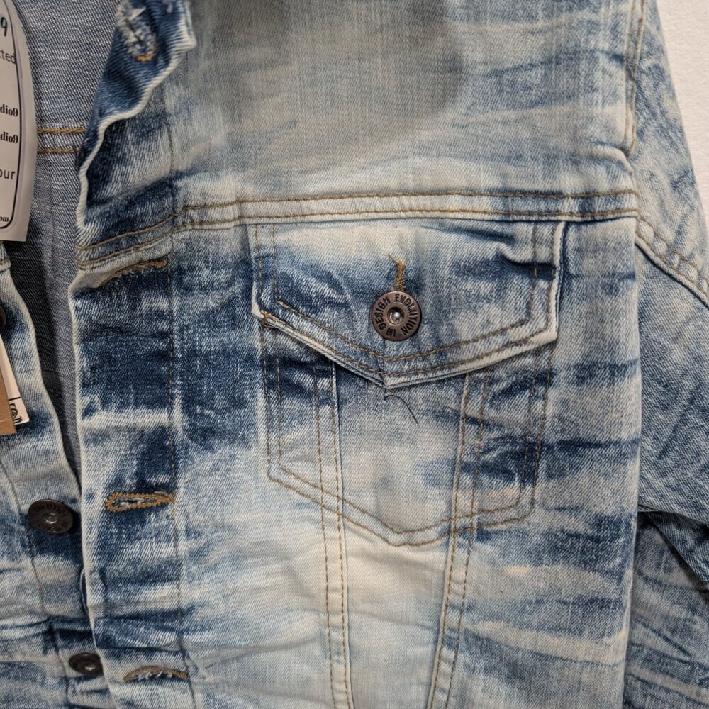 Evolution in Design - Jean Jacket - Picture 2 of 7